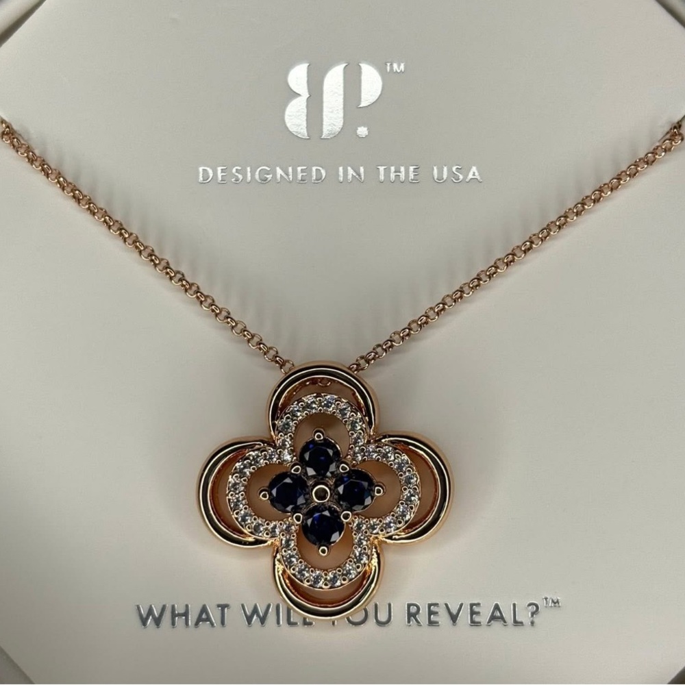 Rose Gold Clover Necklace